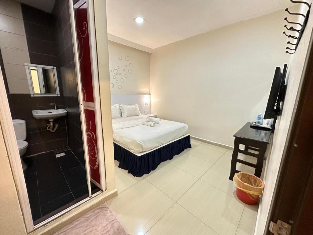 Sun Sega Hotel Perai Exterior foto